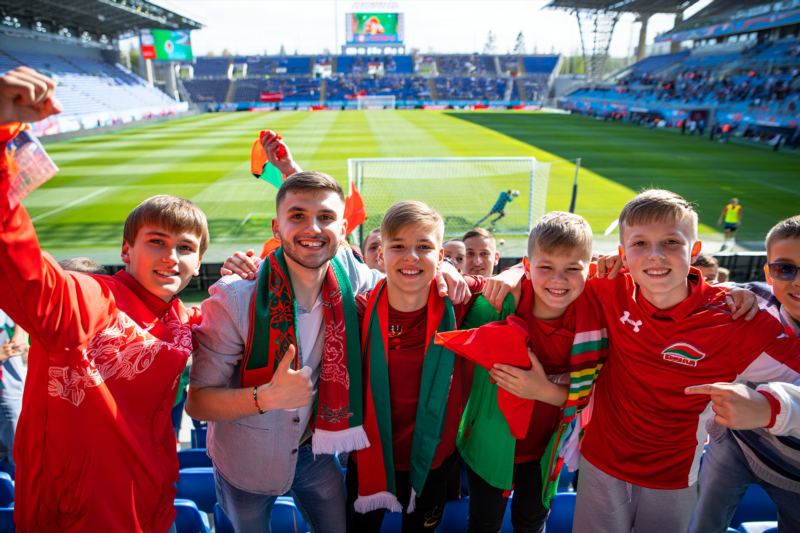 39d74a1d974fcd6e0f6833aef28d16a9